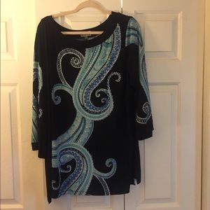 Woman’s 3/4 length sleeves top/tunic 3x